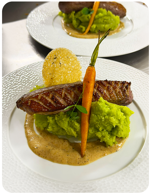 Le Restaurant - La Grange aux Fleurs - Sarran - Restaurant dans le Cantal - meilleur resto CHAMPS-SUR-TARENTAINE-MARCHAL