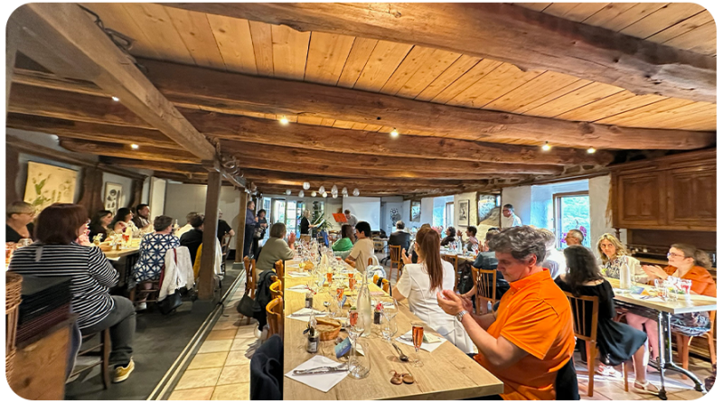 Repas de groupe - La Grange Aux Fleurs - Sarran - Repas de groupe à Condat - top resto CHAMPS-SUR-TARENTAINE-MARCHAL